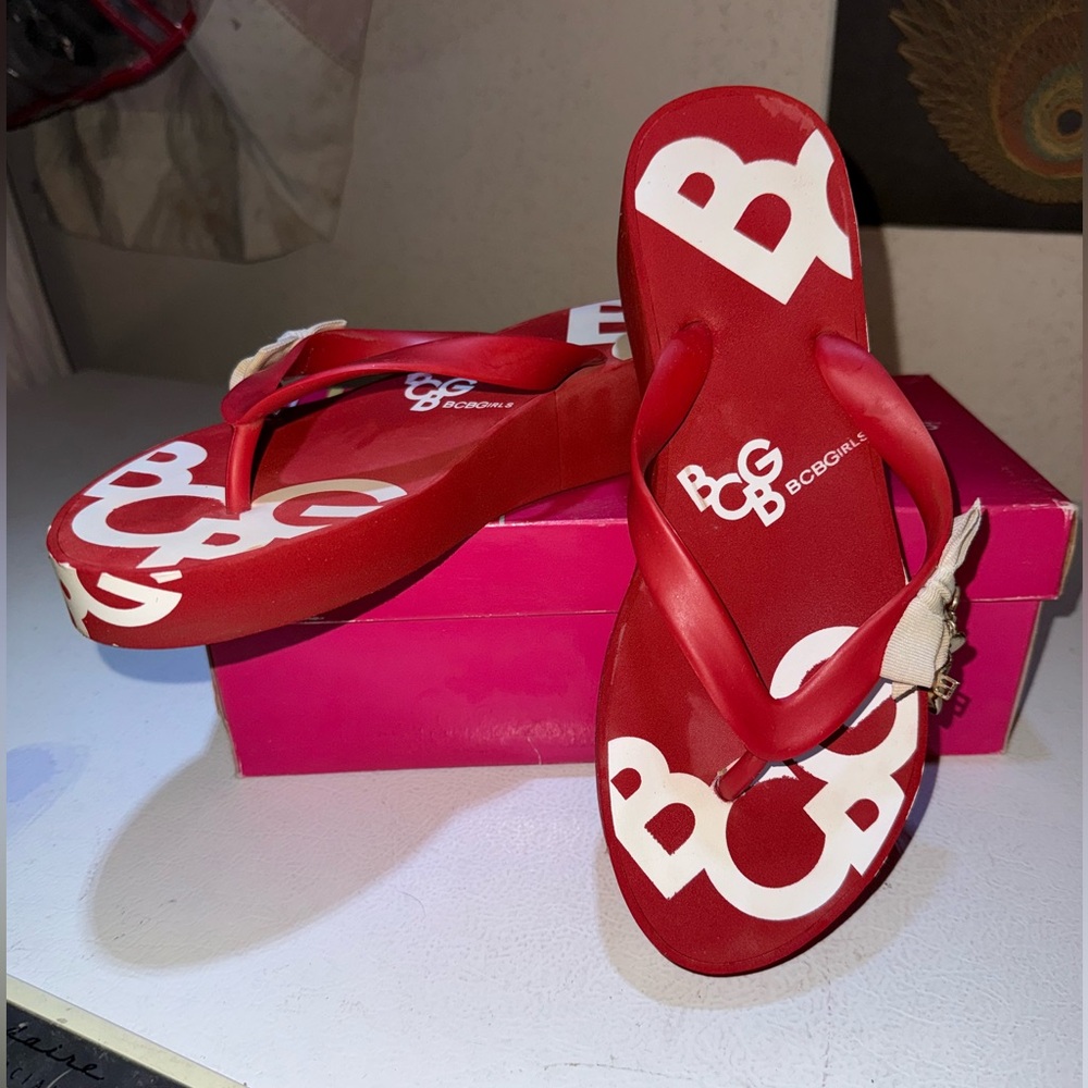 BCBGirls LOGO Flip Flops 2008